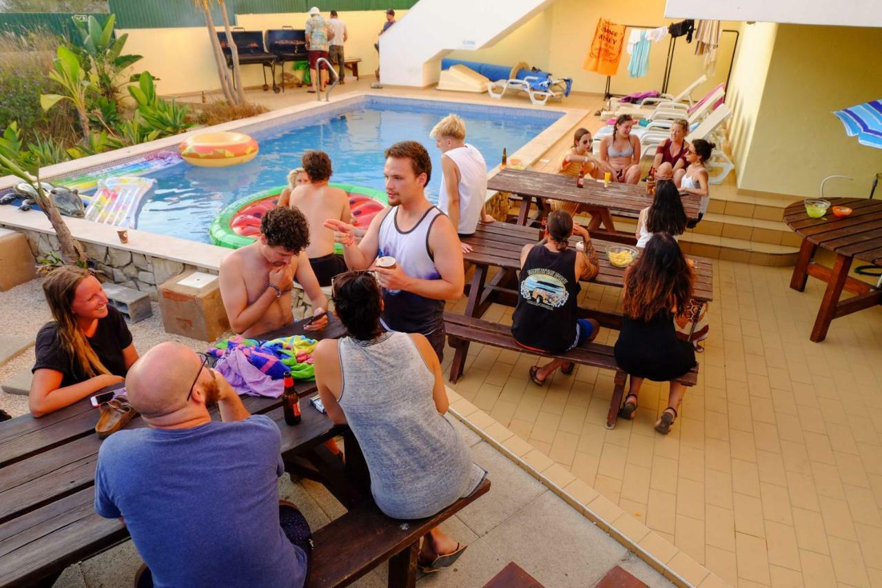 Algarve Surf Hostel - Lagos Luaran gambar