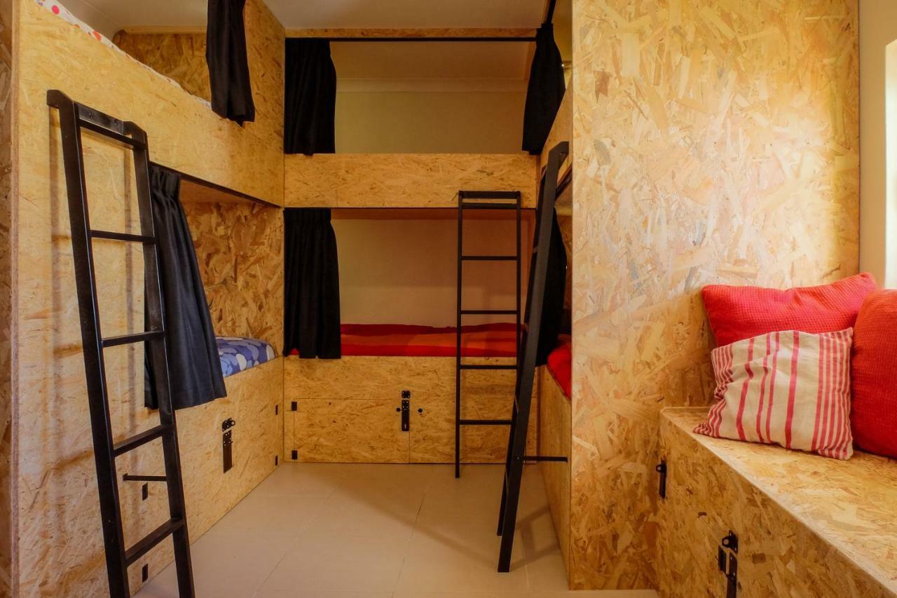 Algarve Surf Hostel - Lagos Luaran gambar