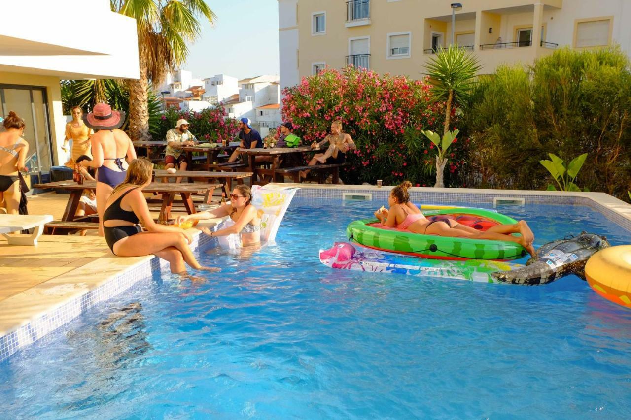 Algarve Surf Hostel - Lagos Luaran gambar