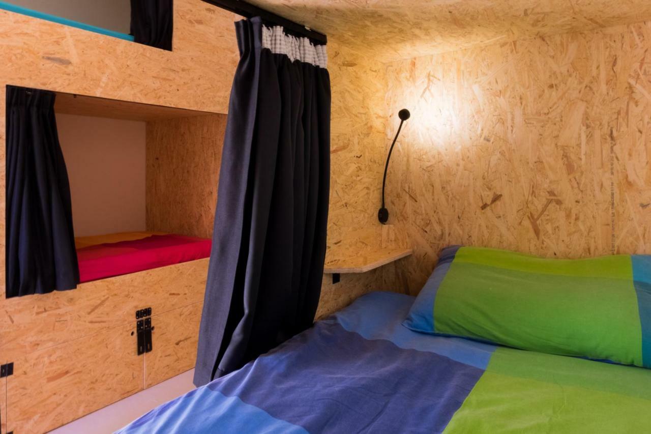 Algarve Surf Hostel - Lagos Luaran gambar